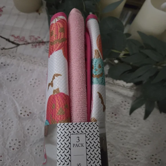 cupcakes & cashmere Colorful Pumpkin Dish Drying Mat - Picture 3 of 5